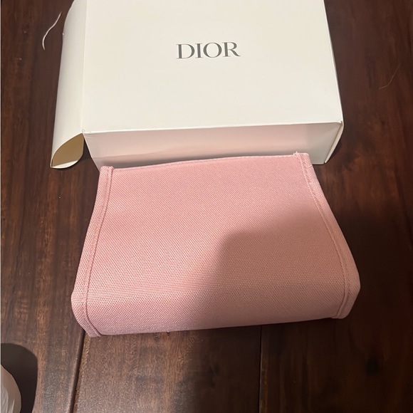 Dior - Picture 6 of 7